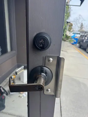 Commercial lever and interchangeable-core deadbolt